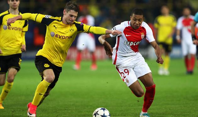 Килиан Мбаппе (справа), Getty Images