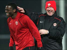 Ферги мотивирует Луи Саа :)