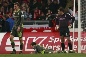 Мертезакер, Бениш и Визе явно разочарованы, Reuters