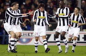 У Зденека сегодня праздник, Reuters