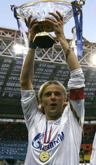 Толик с очередным трофеем, Reuters