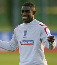 Мика Ричардс