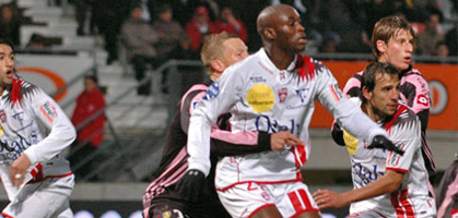 Колючки сумели пополнить свой очковый багаж, фото asnl.net