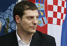 Славен Билич