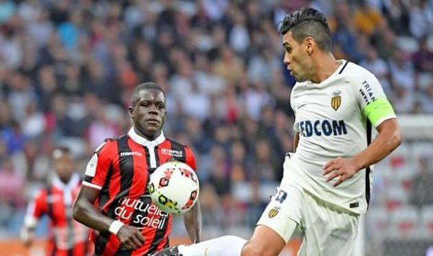 Маланг Сарр (слева), L'Equipe