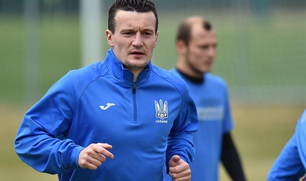 ФЕДЕЦКИЙ ПРОДОЛЖАЕТ ИСКАТЬ НОВЫЙ КЛУБ, ФФУ