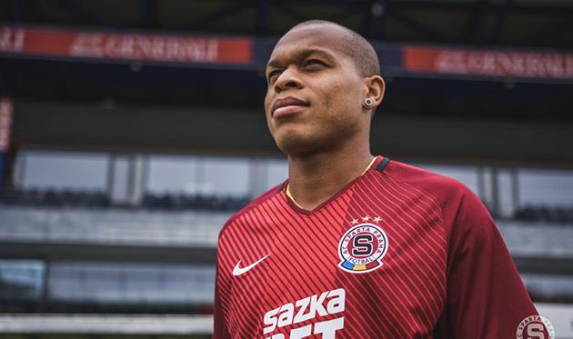 Джонатан Бьябьяни, фото фк спарта