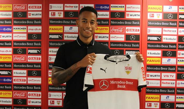 Деннис Аого, ФК Штутгарт