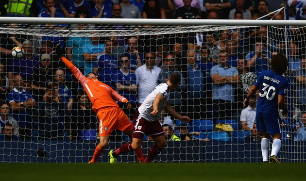 Челси дома проиграл Бернли, Getty Images