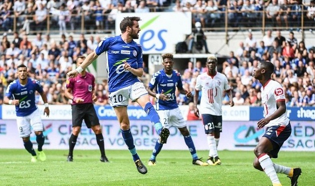 Лига 1. Страсбург разгромил играющий в меньшинстве Лилль