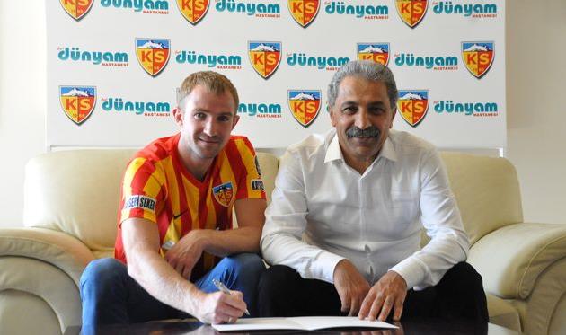 Александ Кучер (слева), kayserispor.org.tr