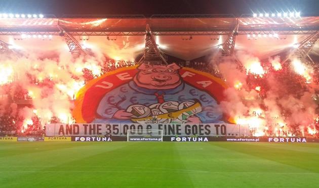 Новый баннер болельщиков Легии, Фото: twitter.com