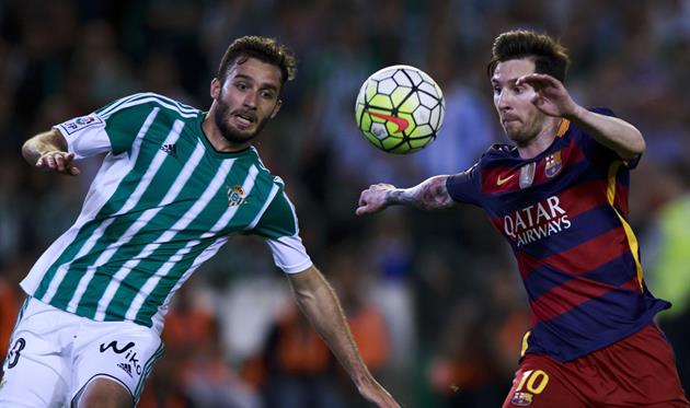 Герман Пеццелла и Лионель Месси, Getty Images