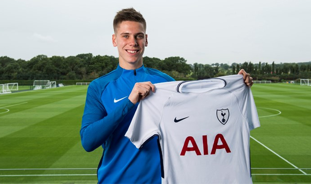 Хуай Фойт, tottenhamhotspur.com