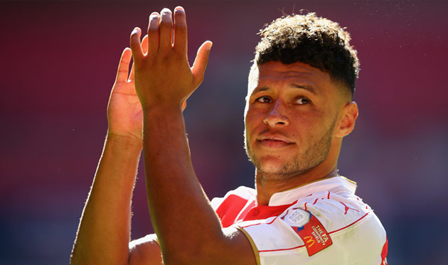 Алекс Окслейд-Чемберлен, arsenal.com