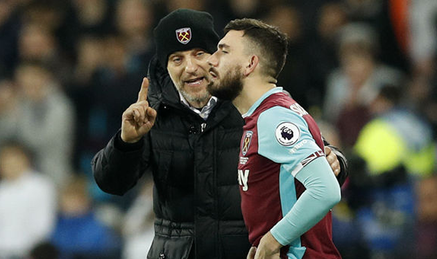 Славен Билич и Роберт Снодграсс, Reuters