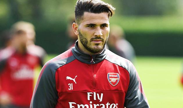 Колашинац — лучший игрок месяца в Арсенале