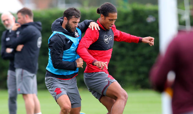 Вирджил ван Дейк (справа), southamptonfc.com