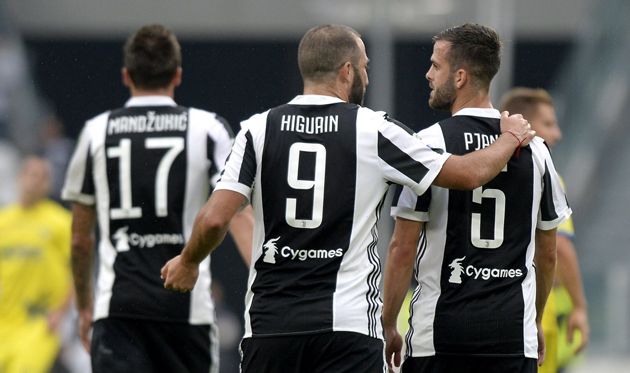 Гонсало Игуаин забил второй гол Юве, twitter.com/juventusfc