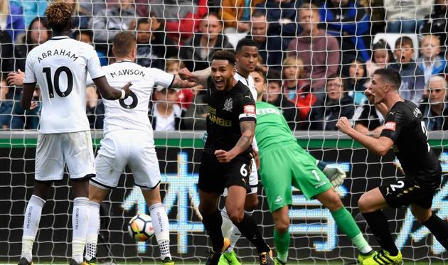 АПЛ: Ньюкасл на выезде обыграл Суонси