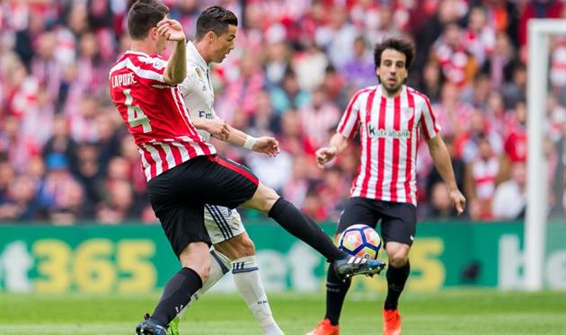 Эмерик Ляпорт против Криштиану Роналду, Getty Images