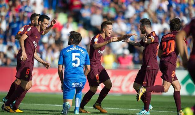 Денис Суарес празднует гол в ворота Хетафе, getty images