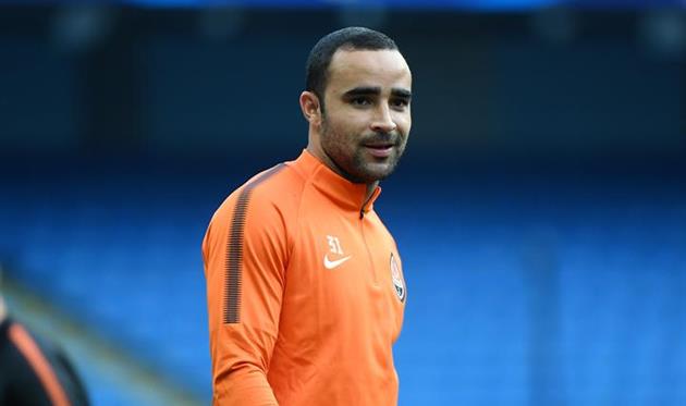 Исмаили, ФК Шахтер