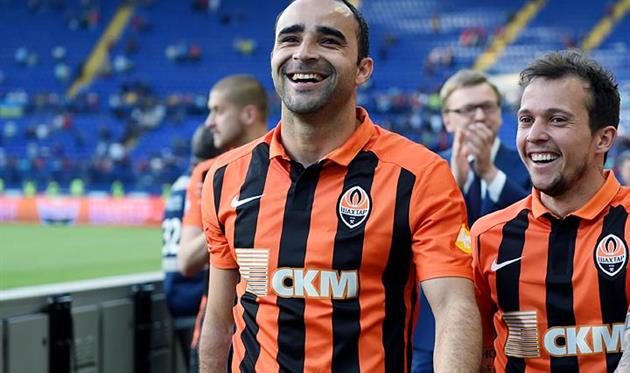 Исмаили, ФК Шахтер