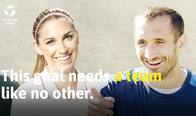 Алекс Морган и Джорджо Кьеллини, common-goal.org