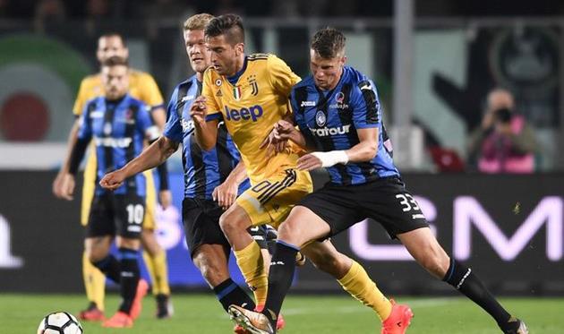 Бентанкурт против Хатебура, twitter.com/juventusfc