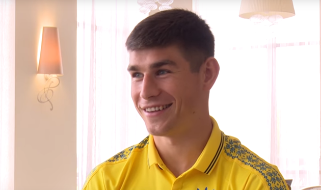 РУСЛАН МАЛИНОВСКИЙ