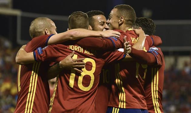 Испания громит Албанию и выходит на чемпионат мира