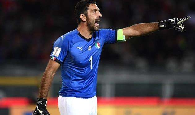 Буффон четвертый в мире по матчам за свою сборную