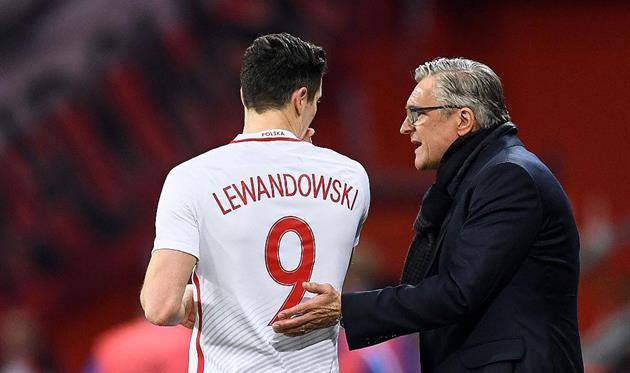 Адам Навалка - Роберту Левандовски: 