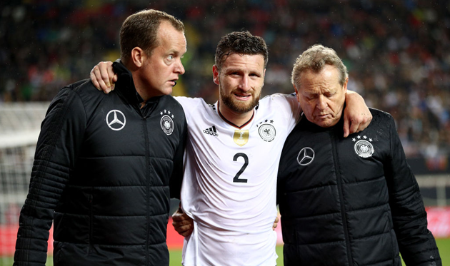 Шкодран Мустафи (в центре), Getty Images