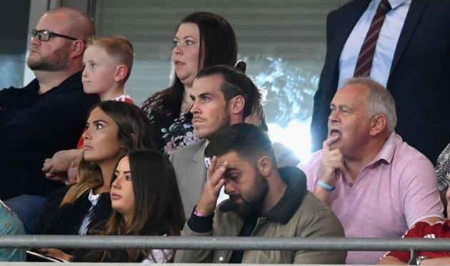 Гарету Бэйлу все чаще приходится смотреть футбол с трибун, Getty Images