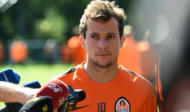 Бернард, ФК Шахтер