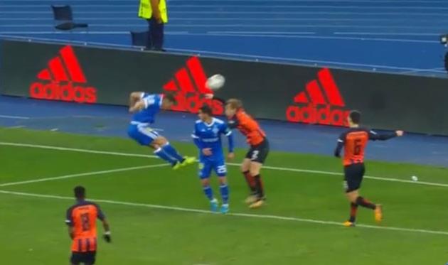  Заслуживал ли Шахтер пенальти в свои ворота за игру рукой Бутко? 