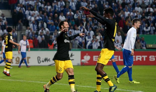 Александер Исак и Гонсало Кастро, Getty Images