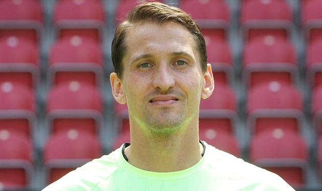 Рене Адлер, twitter.com/Mainz05en