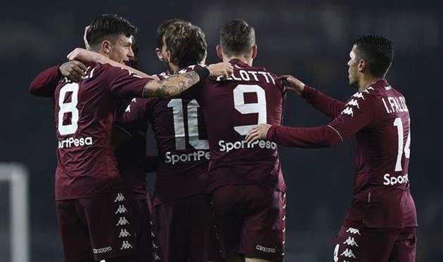 Торино отпраздновал возвращение Белотти победой