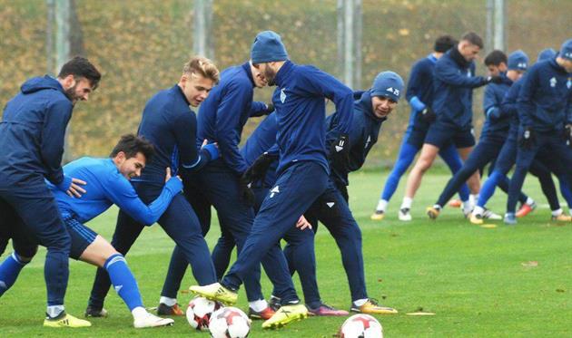 Динамо потренировалось двумя составами