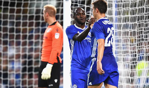 Виктор Мозес и Сезар Аспиликуэта, Getty Images