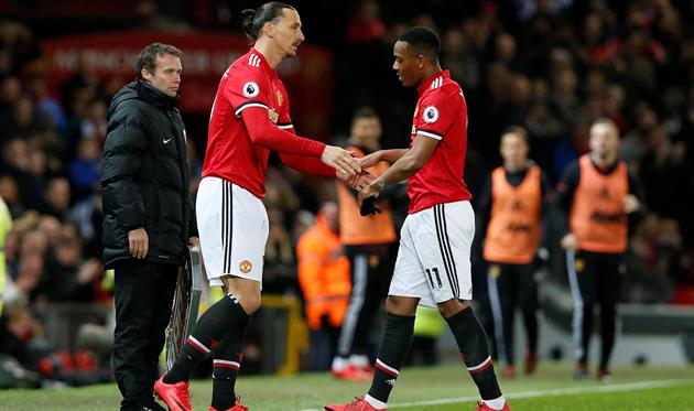 Ибра вернулся после травмы, фото: twitter.com/premierleague