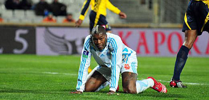 Марсель не смог подняться с колен, фото om.net