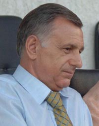 Анатолий Попов
