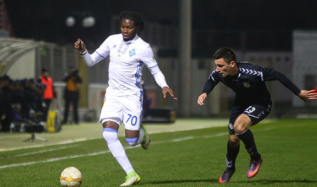 Мбокани (слева), Динамо Киев