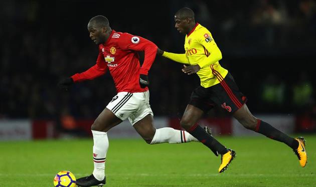 Ромелу Лукаку в черных бутсах в матче против Уотфорда, Getty Images