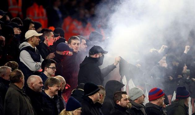 Фаны Кристал Пэлас на стадионе Брайтона, Getty Images