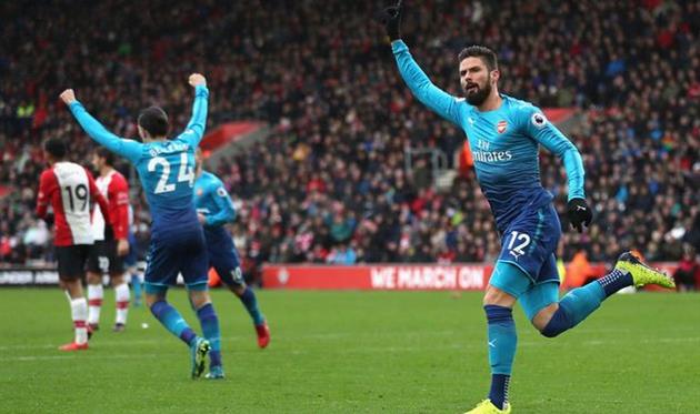 Арсенал вырвал ничью у Саутгемптона и вышел на пятое место